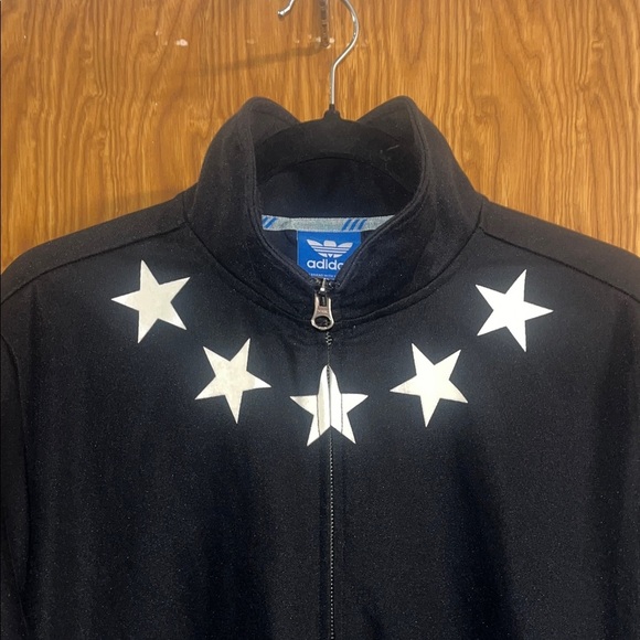 Adidas originals vintage track jacket.  Adidas Black& White Star Pattern Jacket - Picture 3 of 14